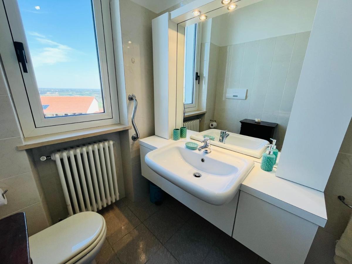 Casa Vacanze Con Vista Panoramica Frassinello Eksteriør bilde